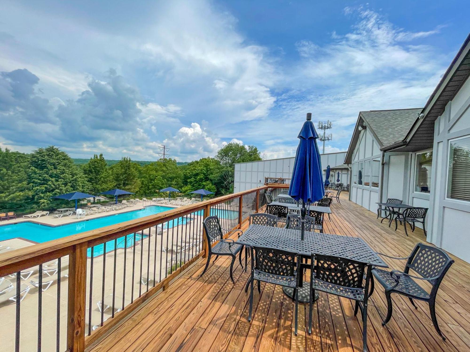 Unique Roundhouse: Hot Tub-Game Room-Firepit&More! Bushkill Exteriör bild